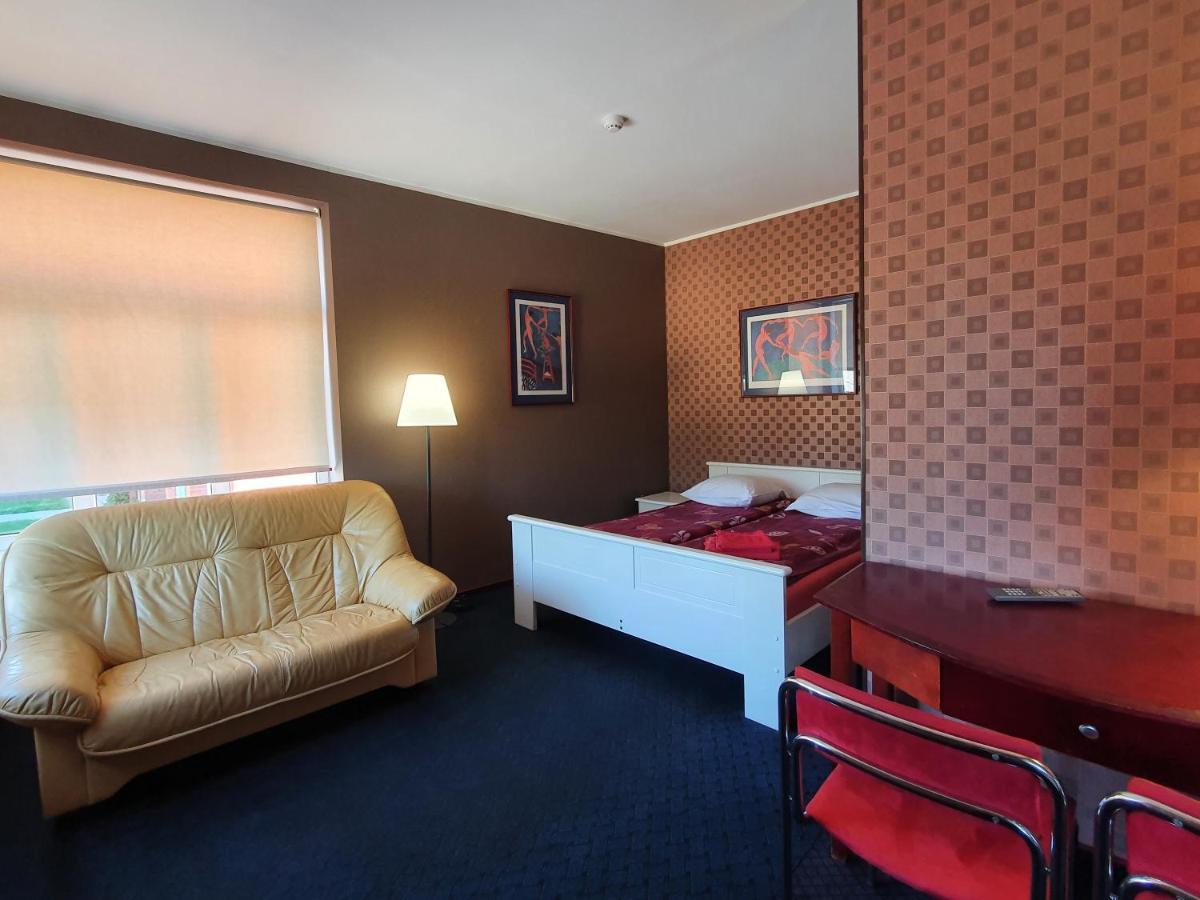 Otra Elpa Otel Valka Dış mekan fotoğraf